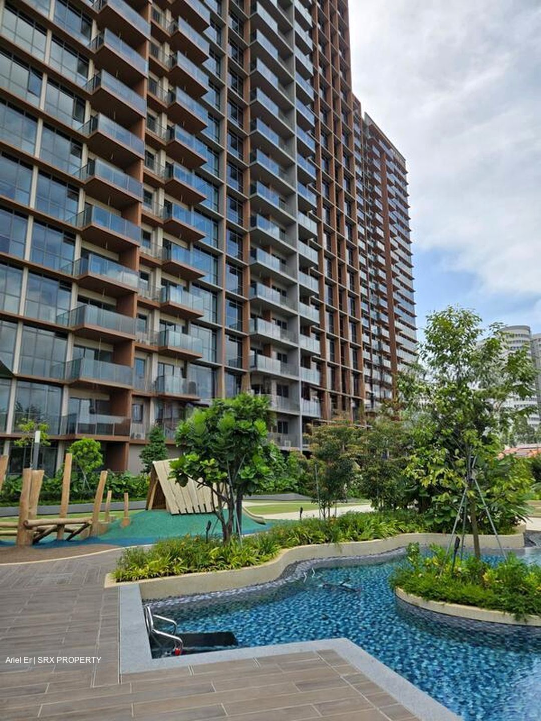 Amo Residence (D20), Apartment #517289891